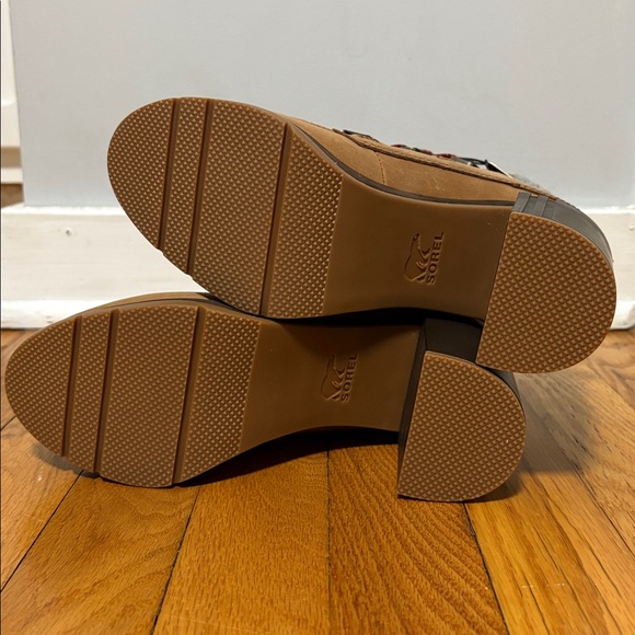 Sorel Blake Lace Heeled Boots Tan Size 6.5 NEW w/ Box $220 - Picture 5 of 8